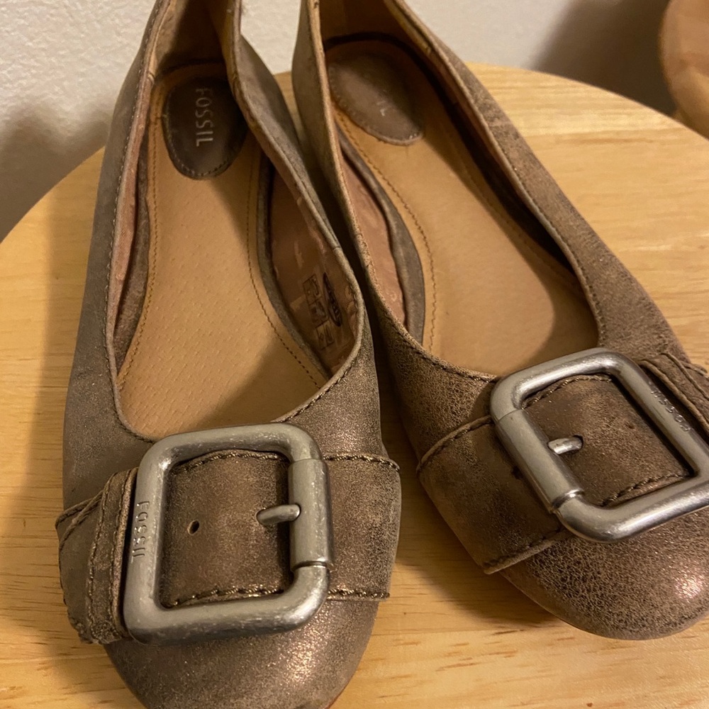 ❤️❤️3/$30❤️❤️ Fossil Buckle Shoes